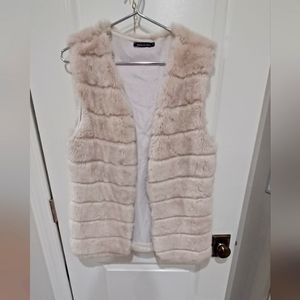 Italian Cream Faux Fur Vest, Small